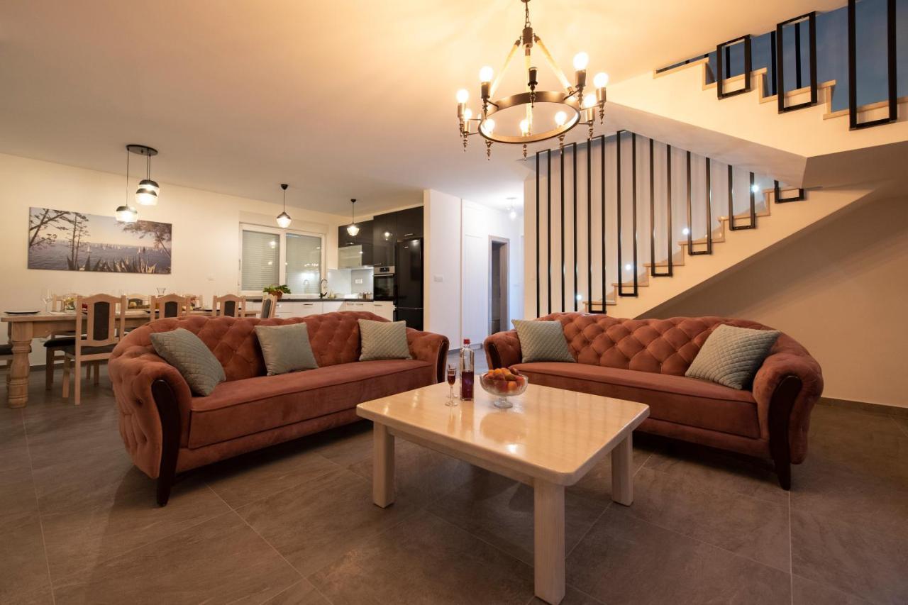 Villa Fidelissima Kaštela Esterno foto