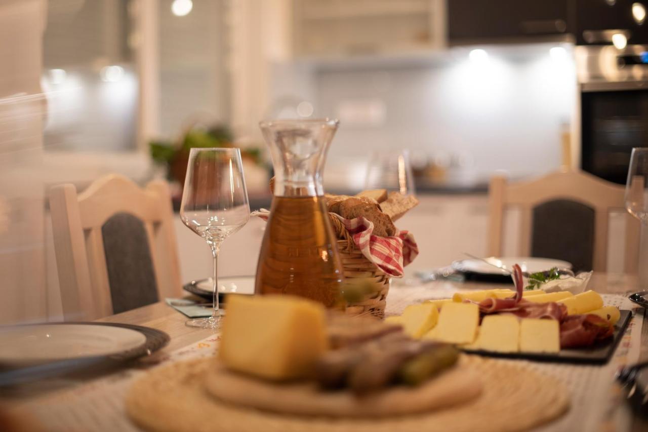 Villa Fidelissima Kaštela Esterno foto