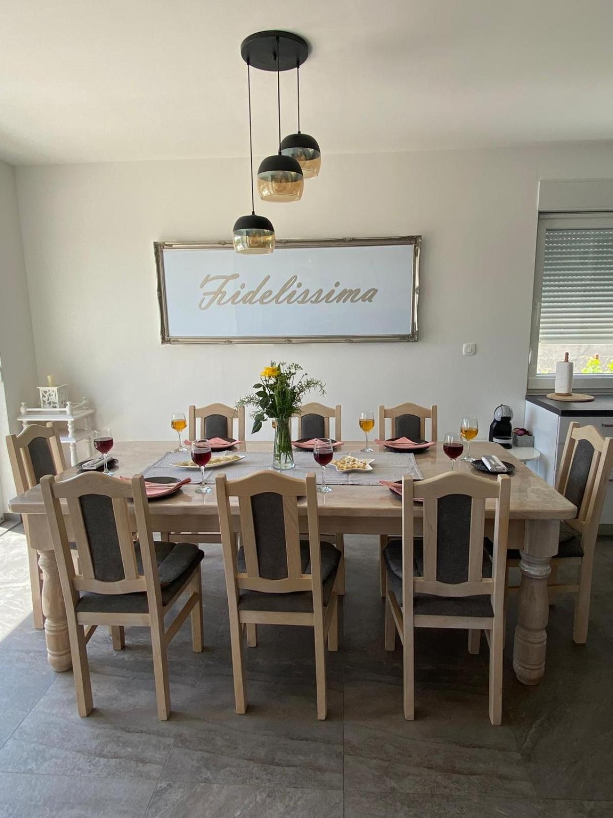Villa Fidelissima Kaštela Esterno foto